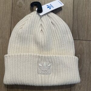 Adidas Originals Trefoil Embroidered Flurry Beanie Winter White Knit Women's OS